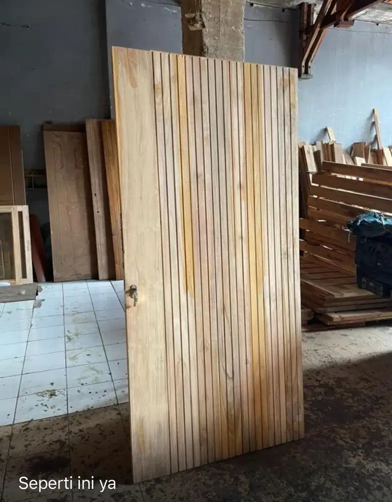 Admin dan penjualan toko kayu kusen pintu
