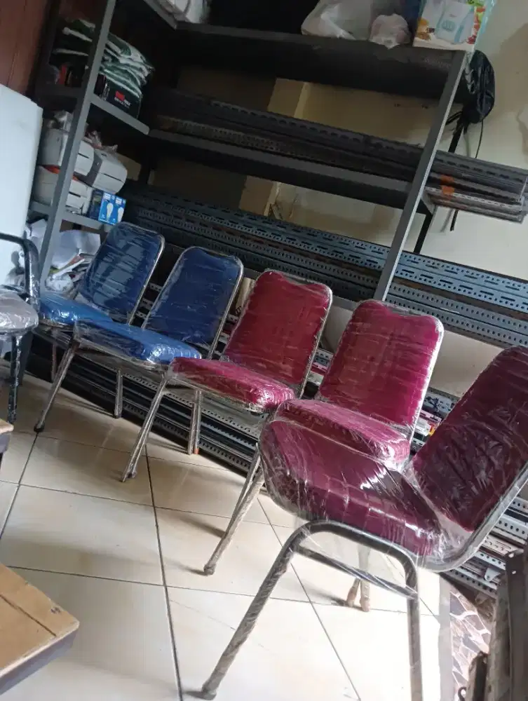 Jual kurs 5pcs+ kursi plastik 2  pcs