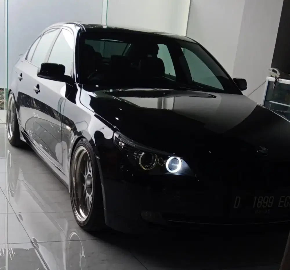 BMW 530i 2009 Bensin