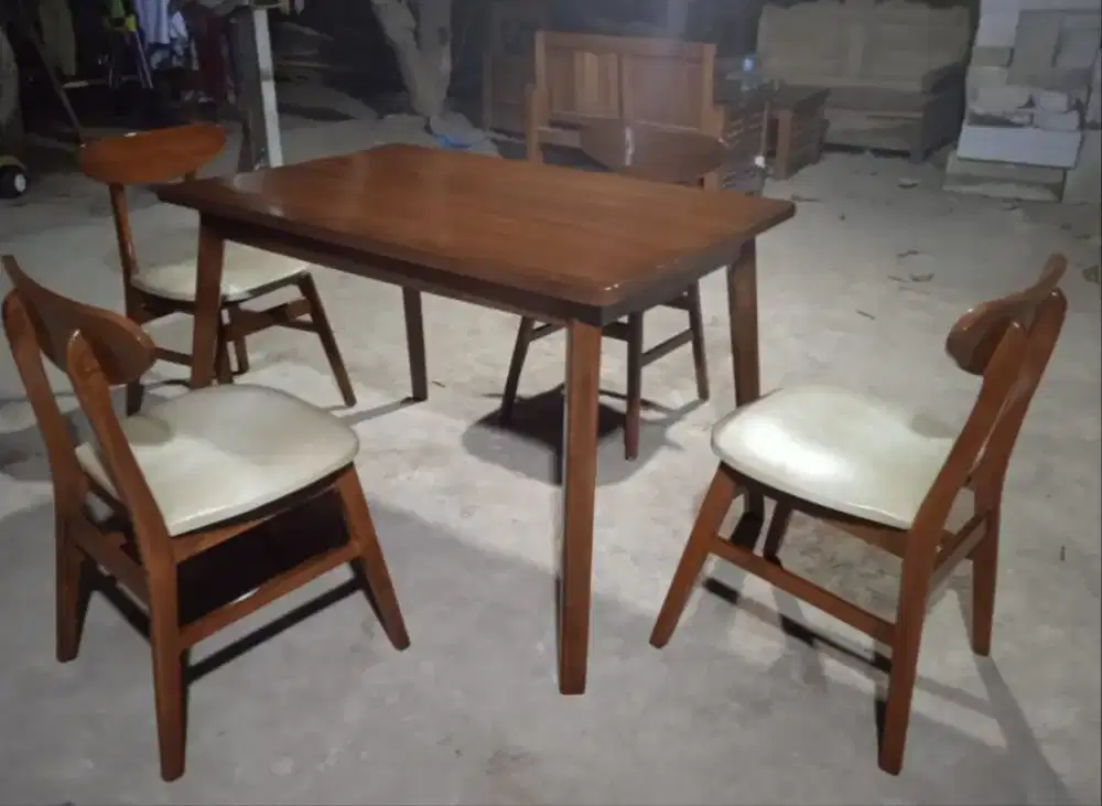 Meja makan kayu jati asli