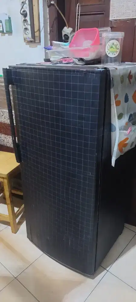 Kulkas sharp 1 pintu