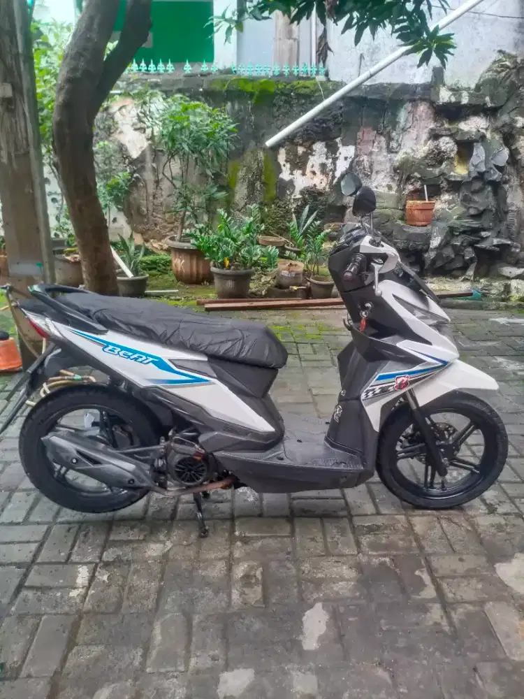 Jual Honda Beat ECO 2018 pajak on harga 9.900.000 nego di tempat