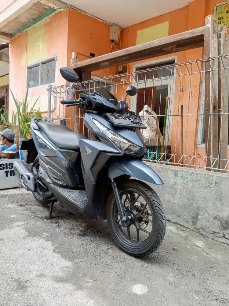 Honda Vario 150cc mulus bagus orsinil