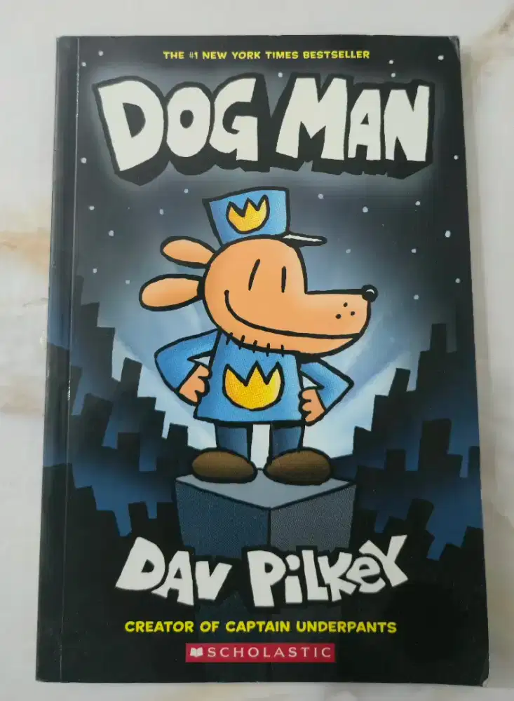 Buku komik dog man