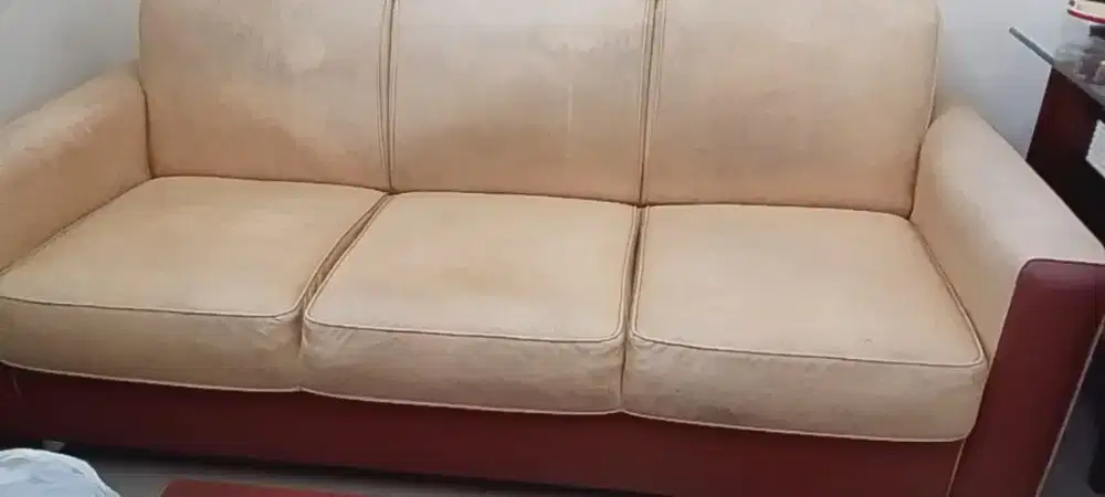 Sofa 311 dan meja