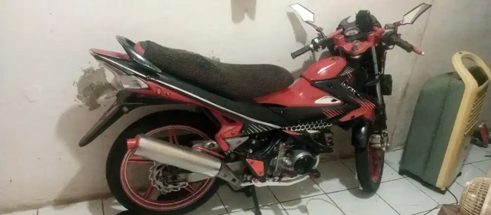 Kawasaki Athelwte 125 2013