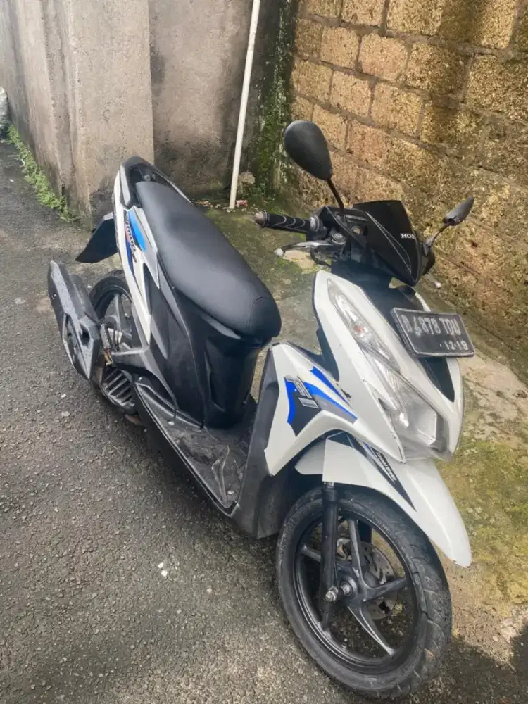 Vario Kzr 2014 Putih