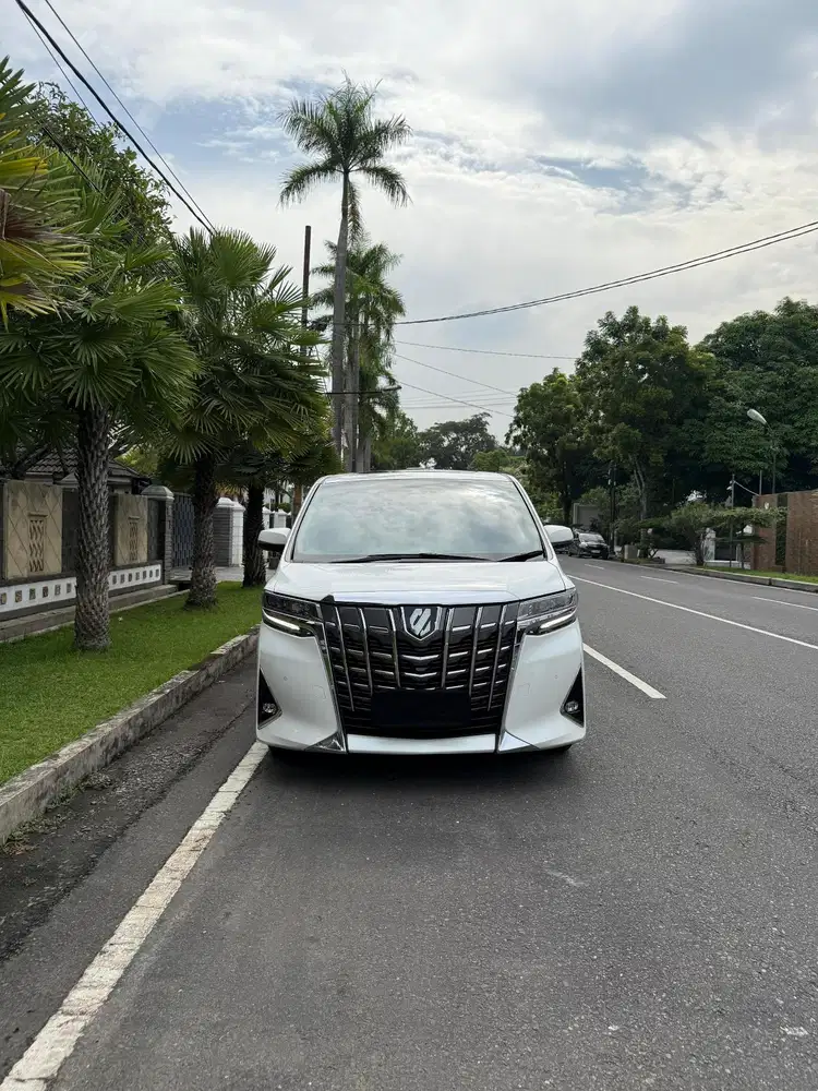 Toyota Alphard 2021 Bensin