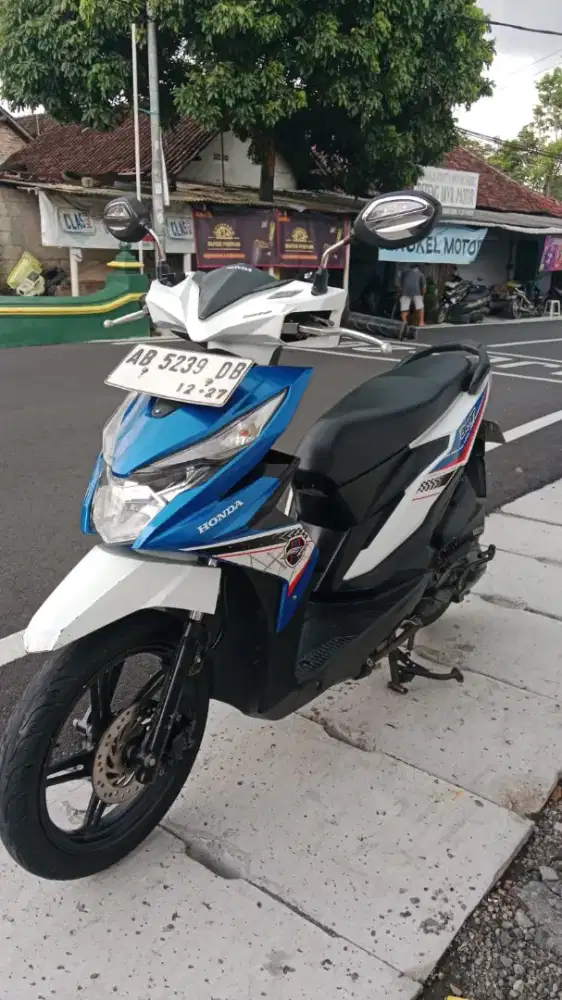 Honda beat 2017 biru putih