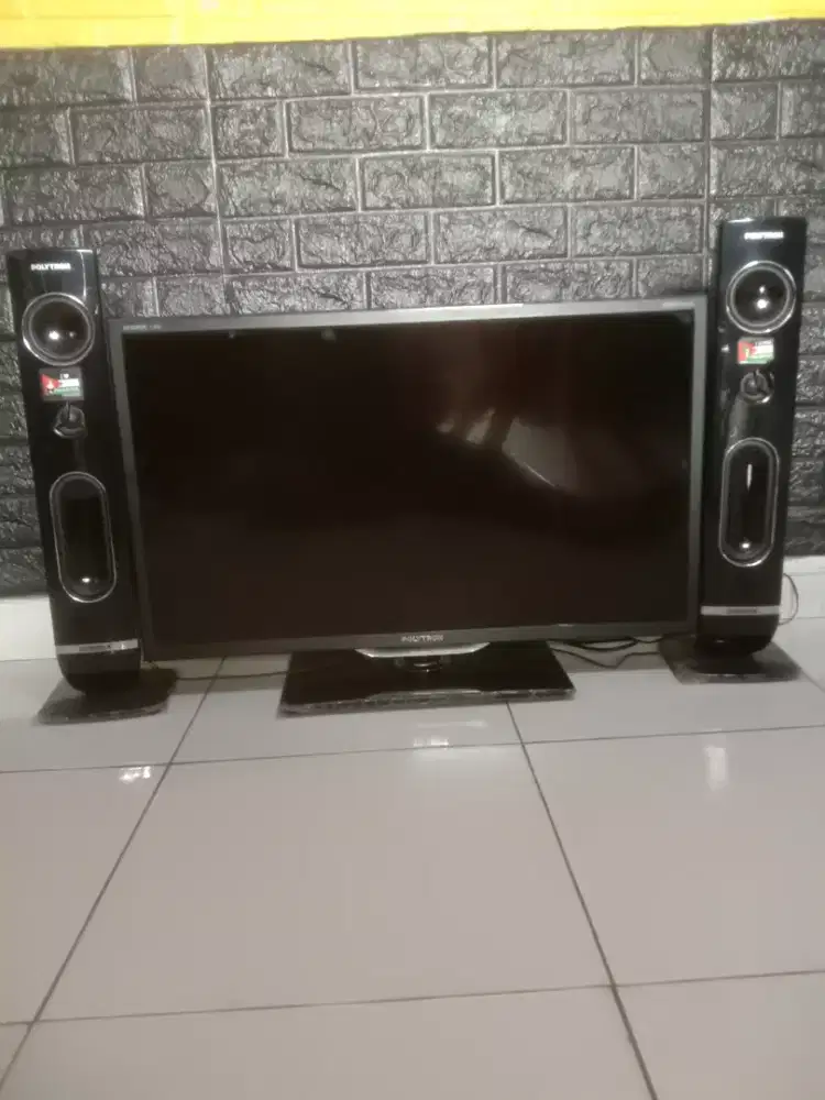 TV POLYTRON 32 INCH PLD 32T700