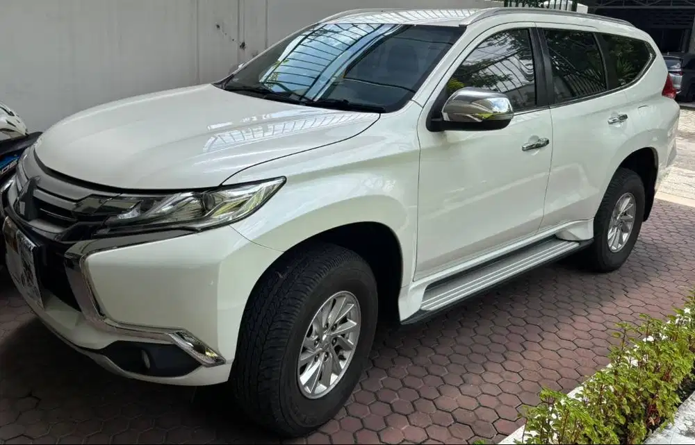 Jual Pajero sport type  Exceed 2016, Low Kilometer