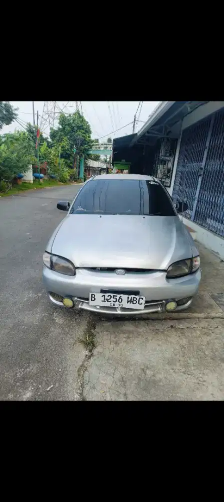 Hyundai accent 2000 MT