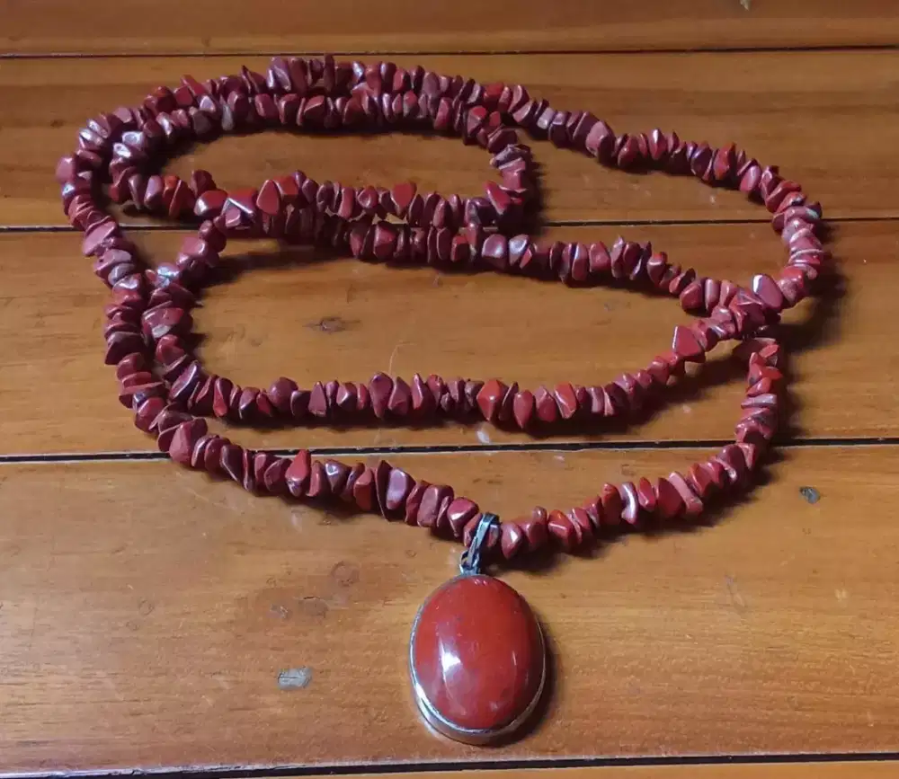 kalung batu akik