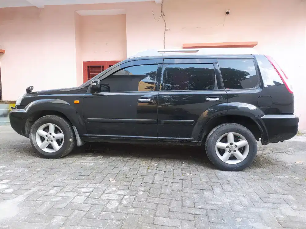 Mobil bagus dan atas nama pribadi