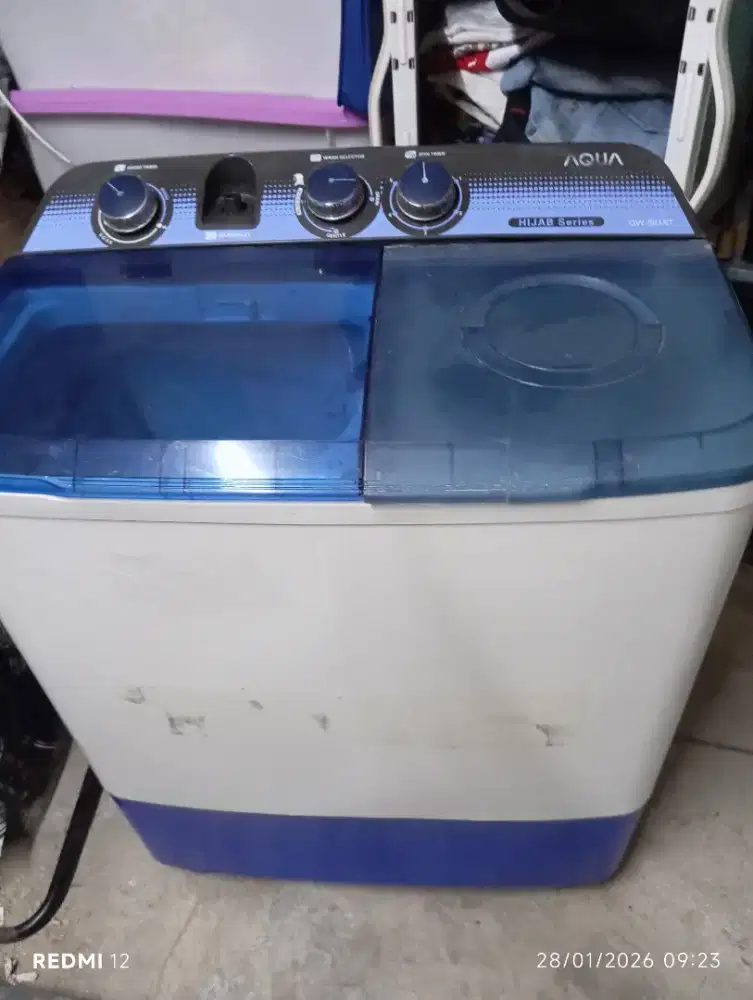 mesin cuci 2 tabung Aqua 9 kg normal murah