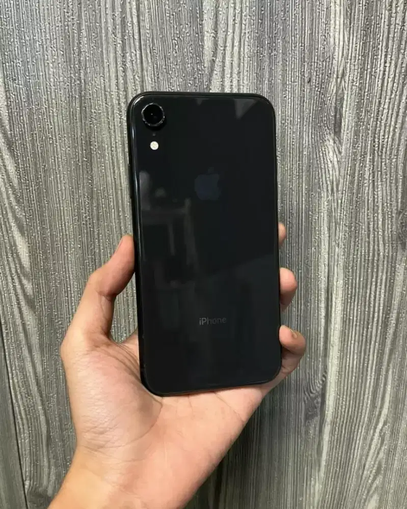 iPhone xr 64 GB iBox