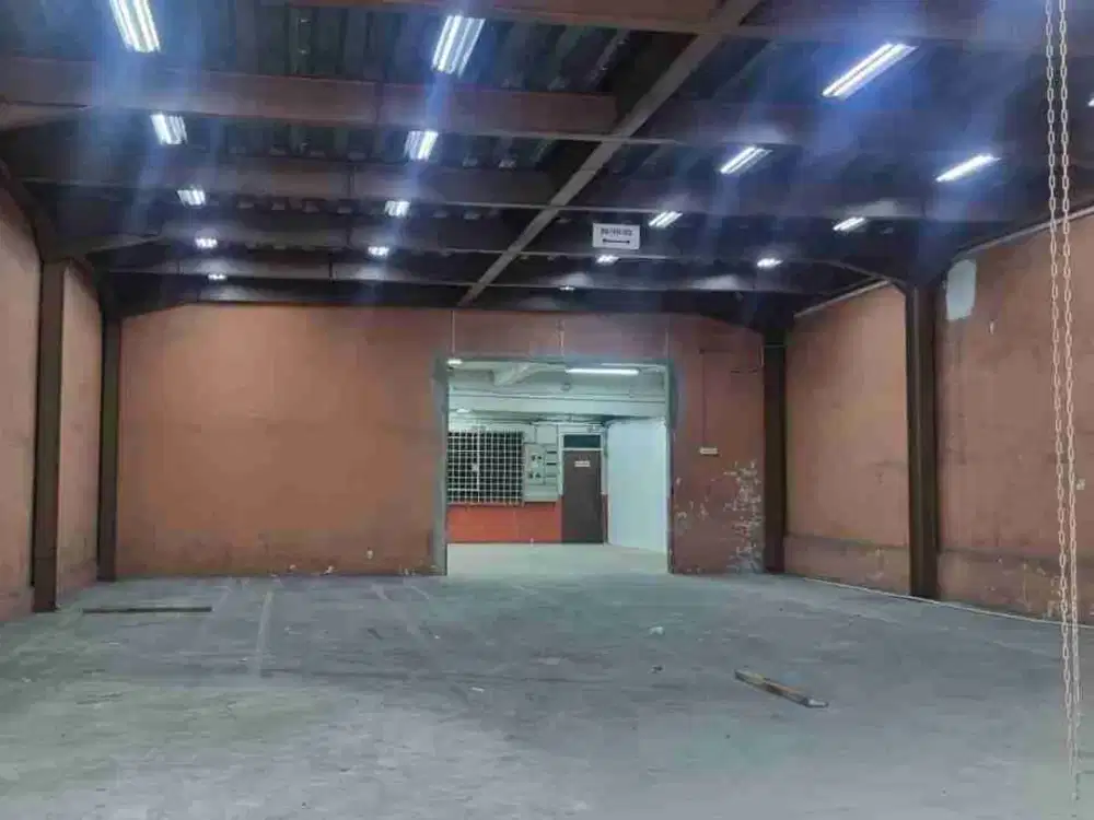 Dijual 

1 Gudang Di MCP Batu Ampar