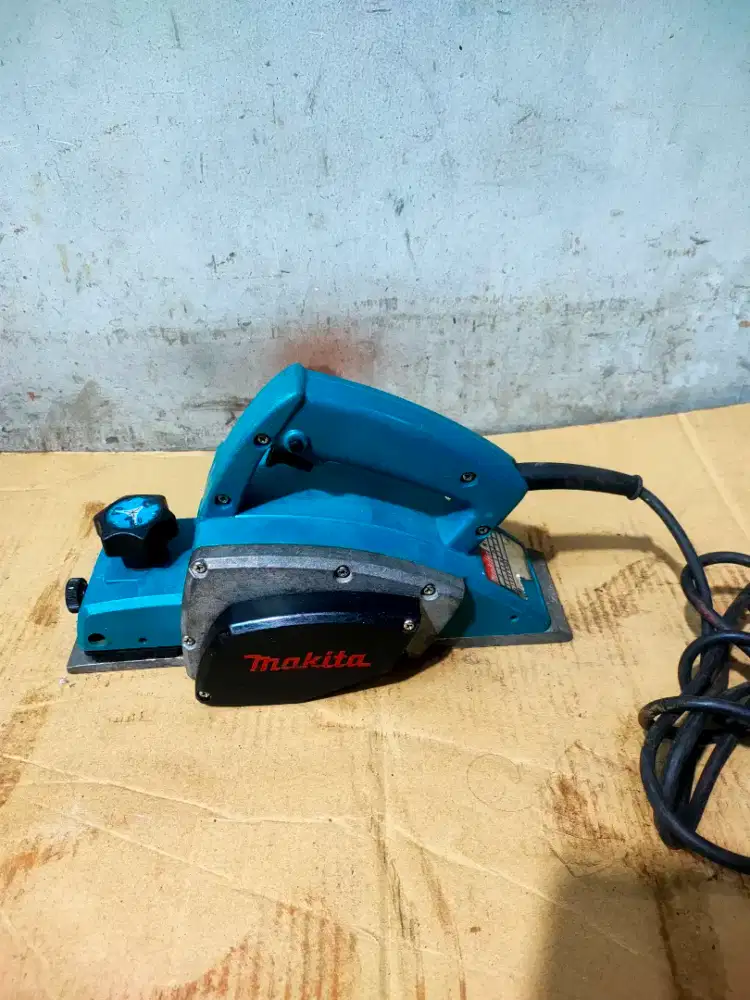 mesin ketam..sugu makita N1900B