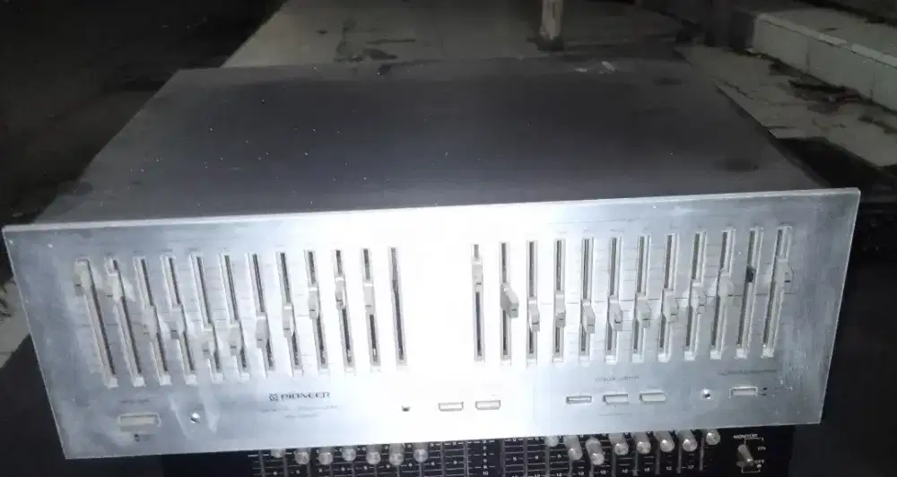 Equalizer merk Pioner Ori Japan