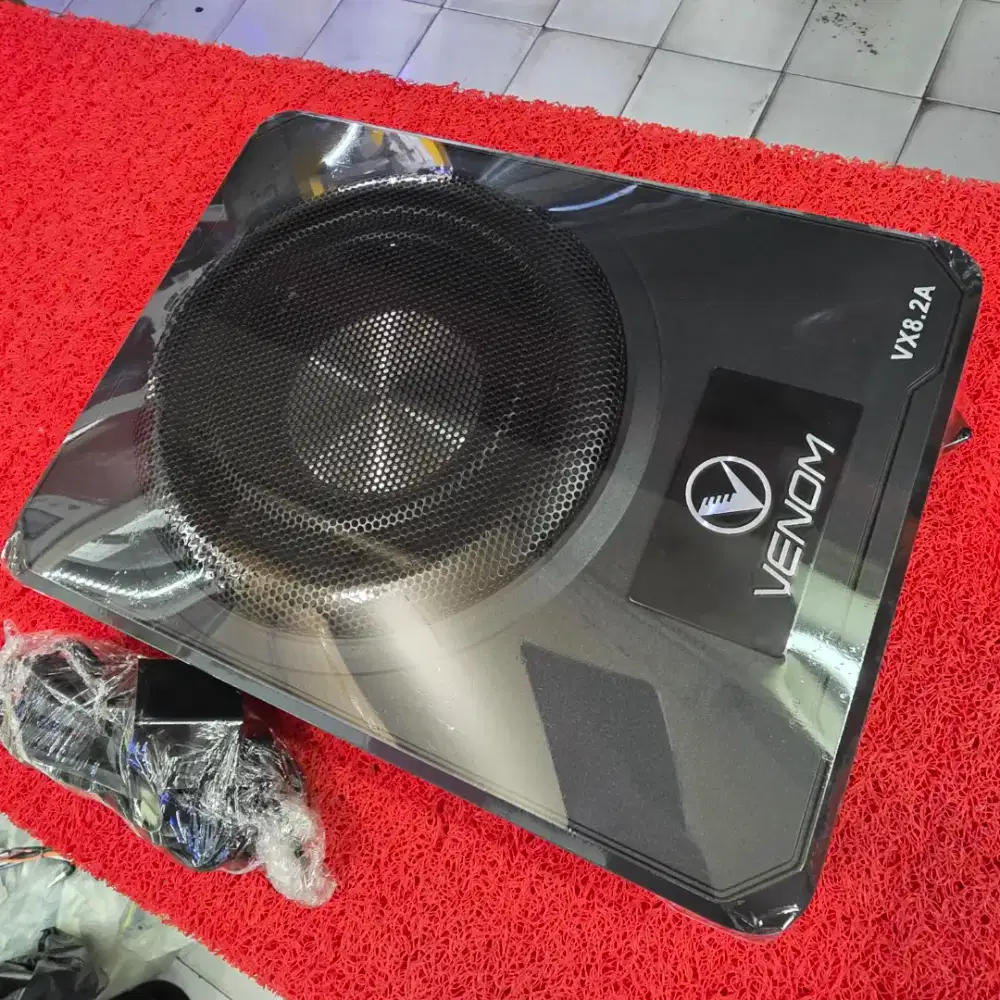 Subwoofer Kolong Aktif VENOM VX 8.2 A Subwoofer Aktif VENOM 8 in
