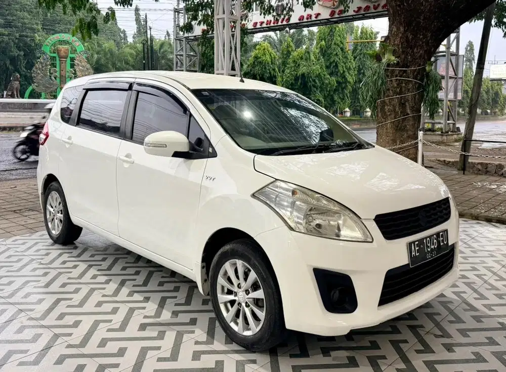 Suzuki ertiga 2012 GL manual