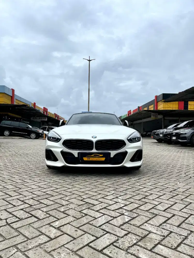 BMW All New Z4 Roadster AT 2023

- M40i
