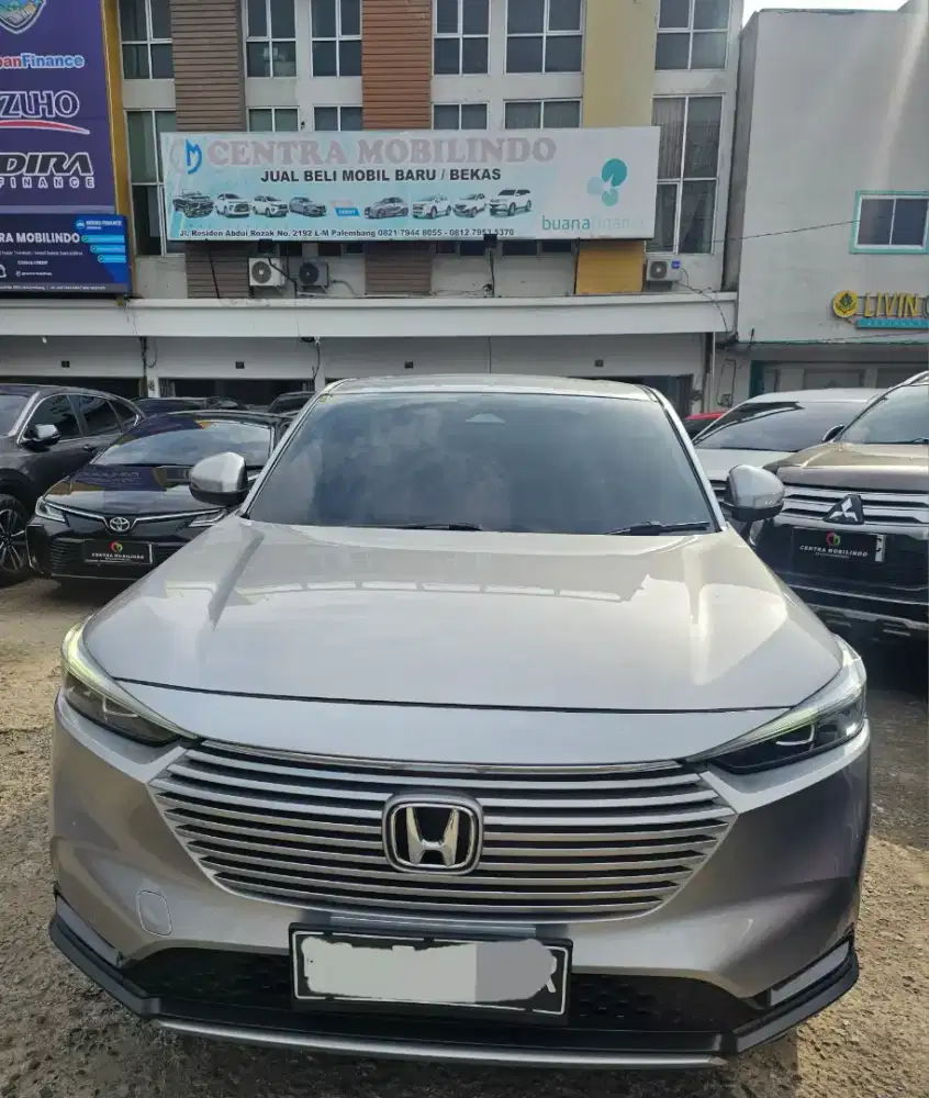HRV E CVT AT 2022 silver istimewa dp 33 jt