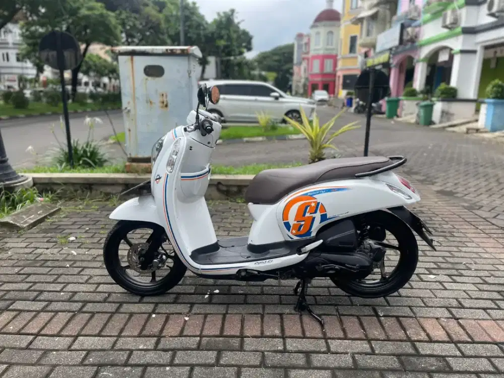Scoopy Fi ESP 2016 Pajak Panjang