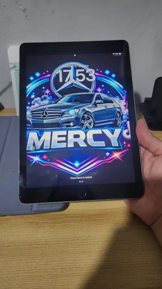 Ipad 6 gen 32Gb wifi only