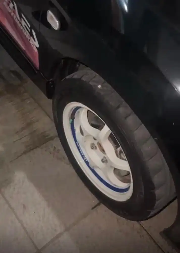 Velg onxy R14 dan Ban