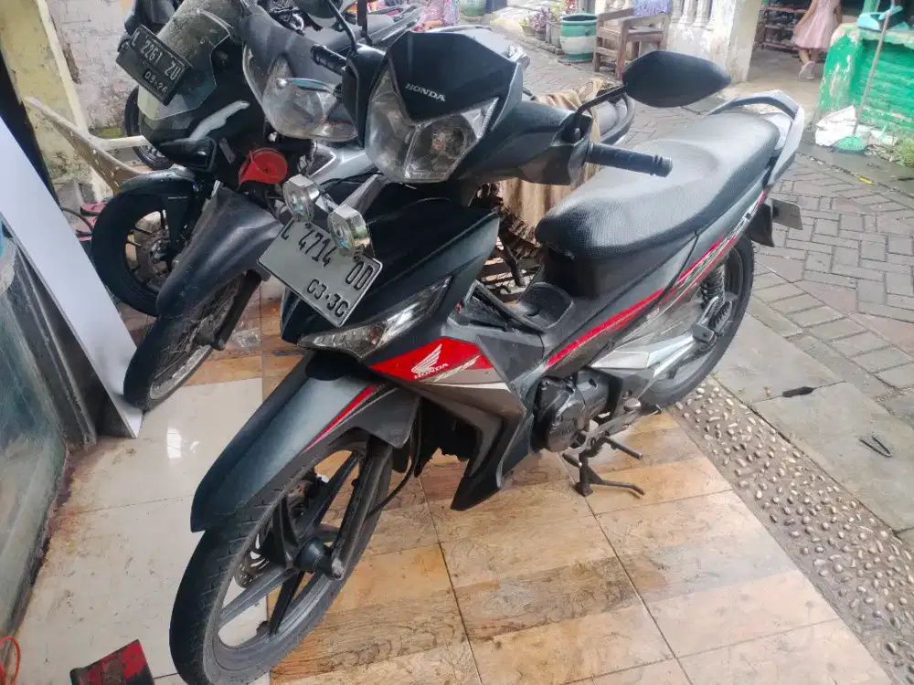 Jual cepat speda milik sendiri STNK masih panjang 2027