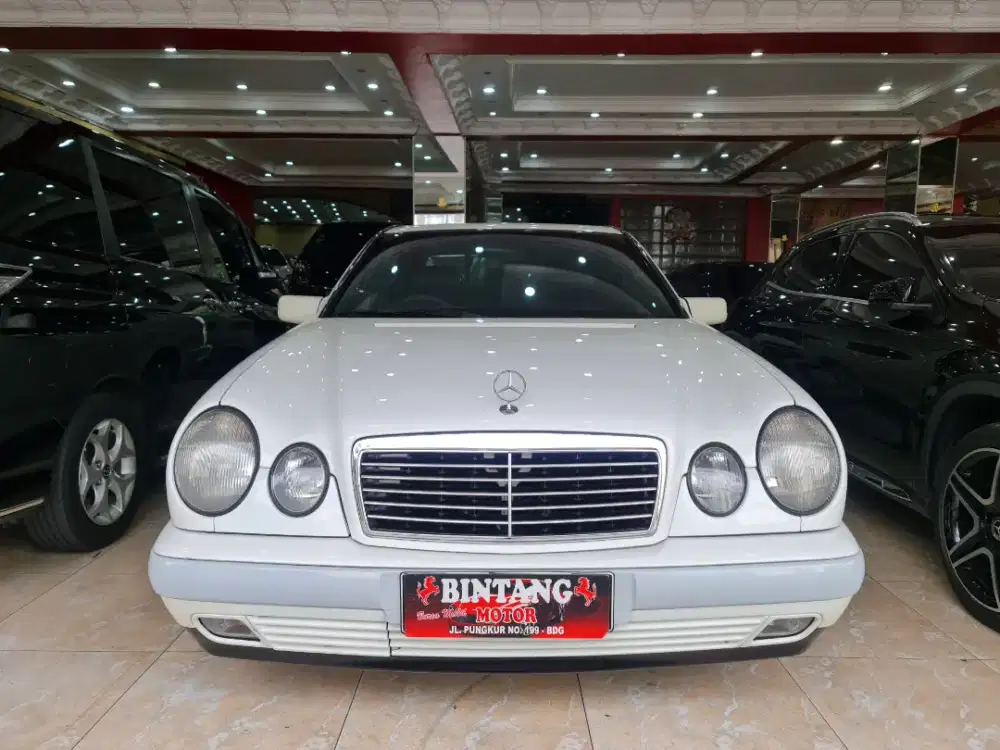 MERCY E230 AT 1997 NEW EYES PUTIH / MODEL THN 1998 (BINTANG MOTOR)