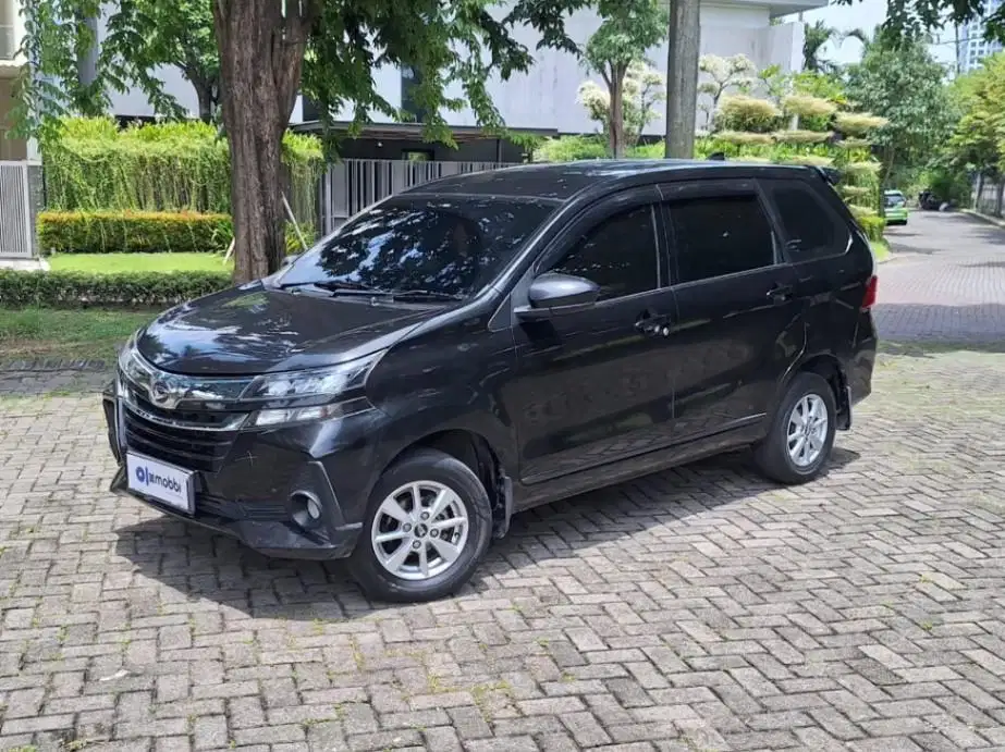 DAIHATSU XENIA 1.3 R MANUAL 2020