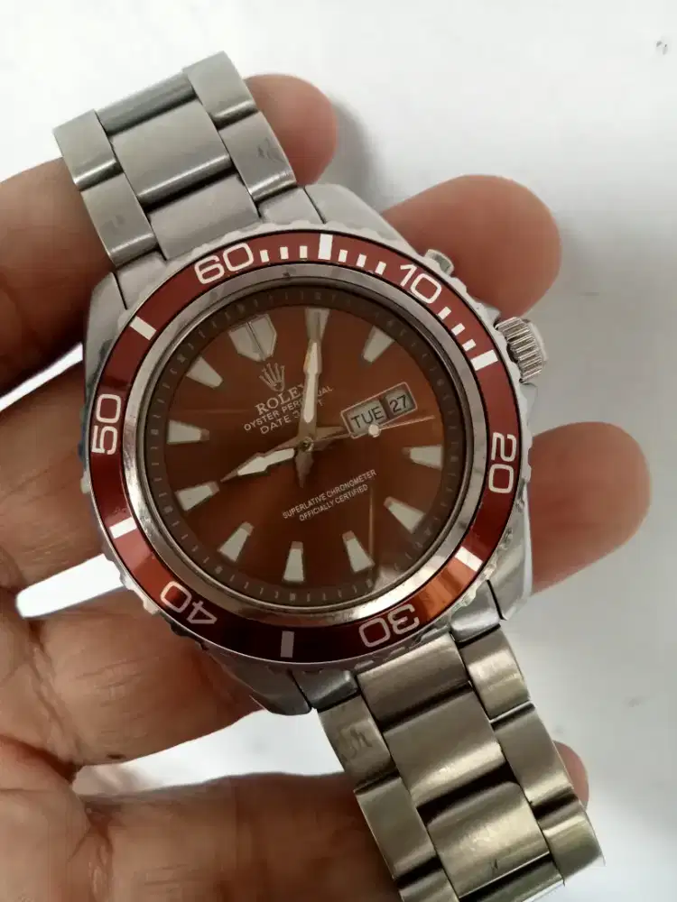Rolex otomatis bukan omega