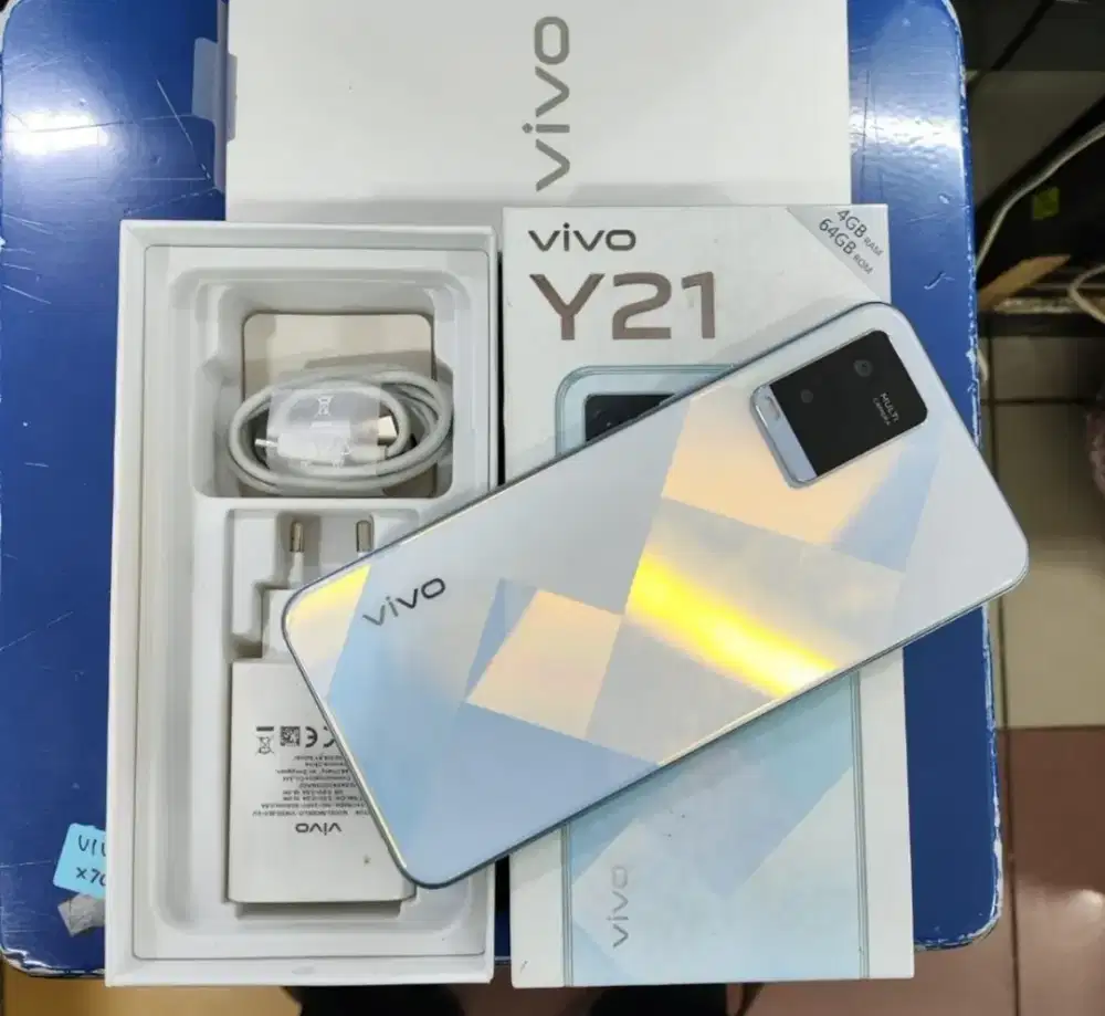 Jual charger original bawaan hp vivo y21