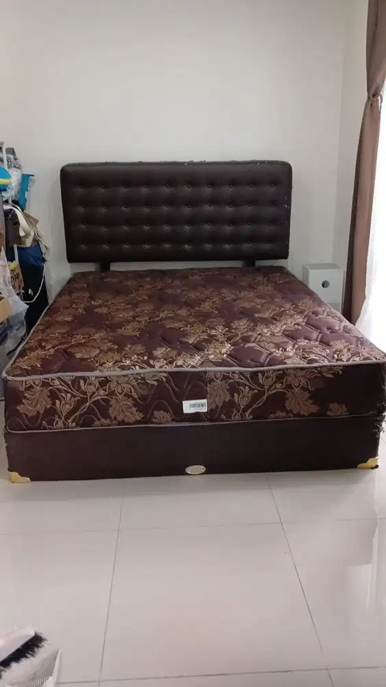 Spring Bed Central Bonus Dipan