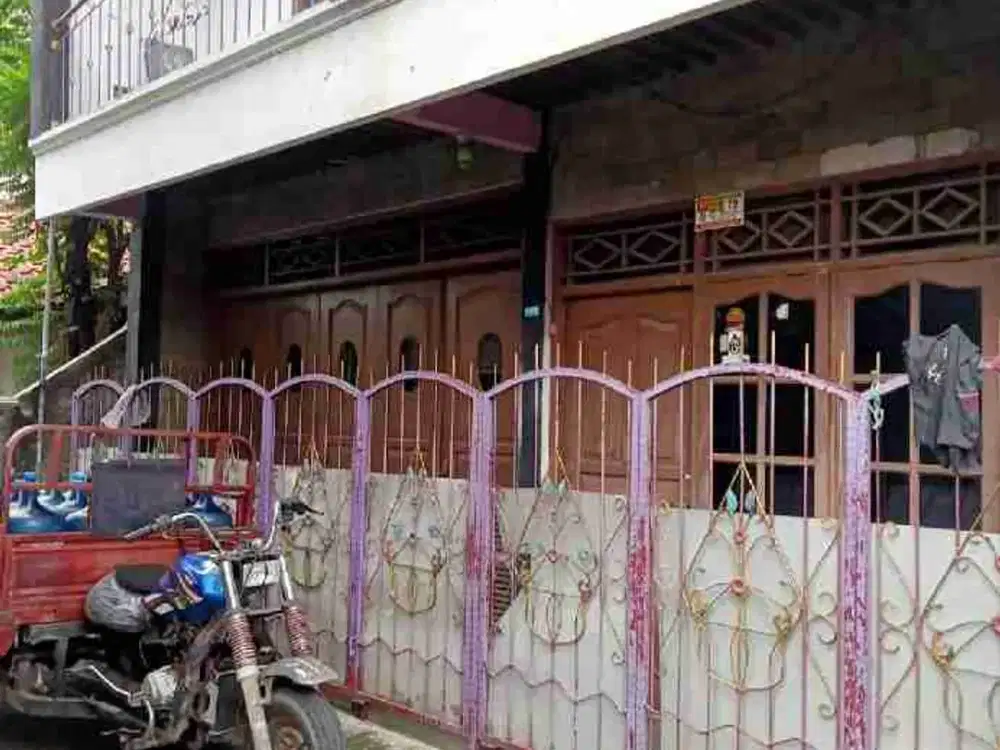 Rumah 2 lantai siap huni di Bintara 1 Bekasi Barat