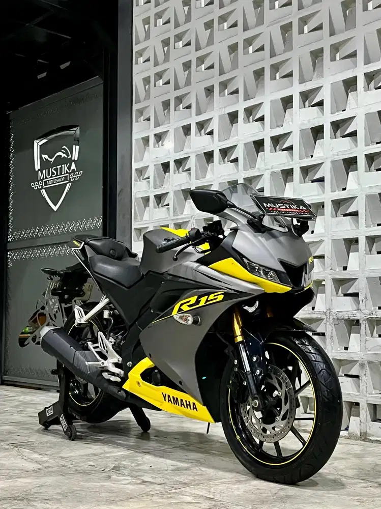 YAMAHA R15 SE V3 2020 - Chintia Mustika