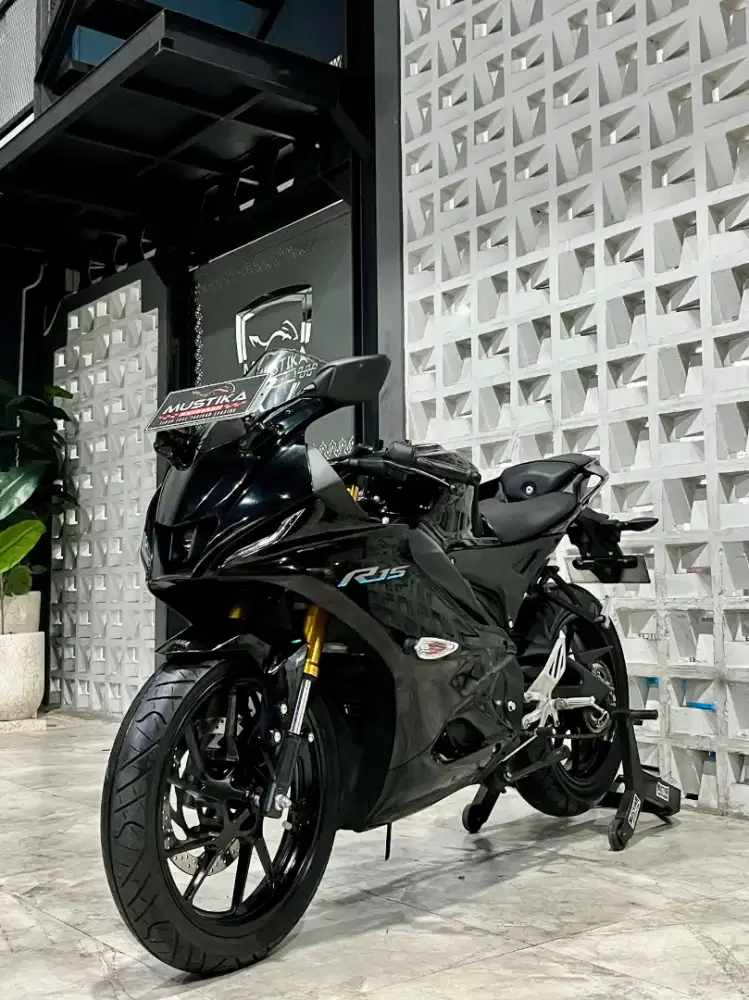 Kredit DP 1,5Jt‼️R15 V4 2022 Black. Odo 10rb. DANNY Mustika Sulfat