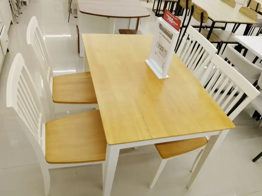 Meja makam yuma dining