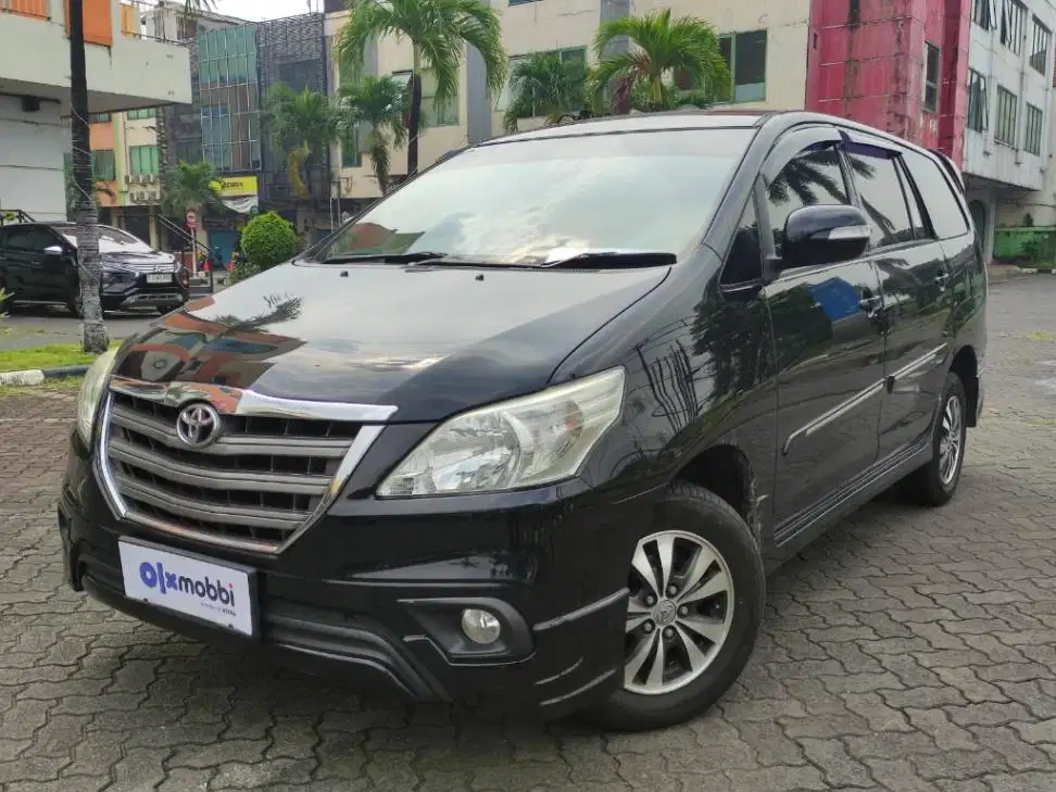 Toyota Kijang Innova 2.0 G Luxury Bensin-AT 2015
