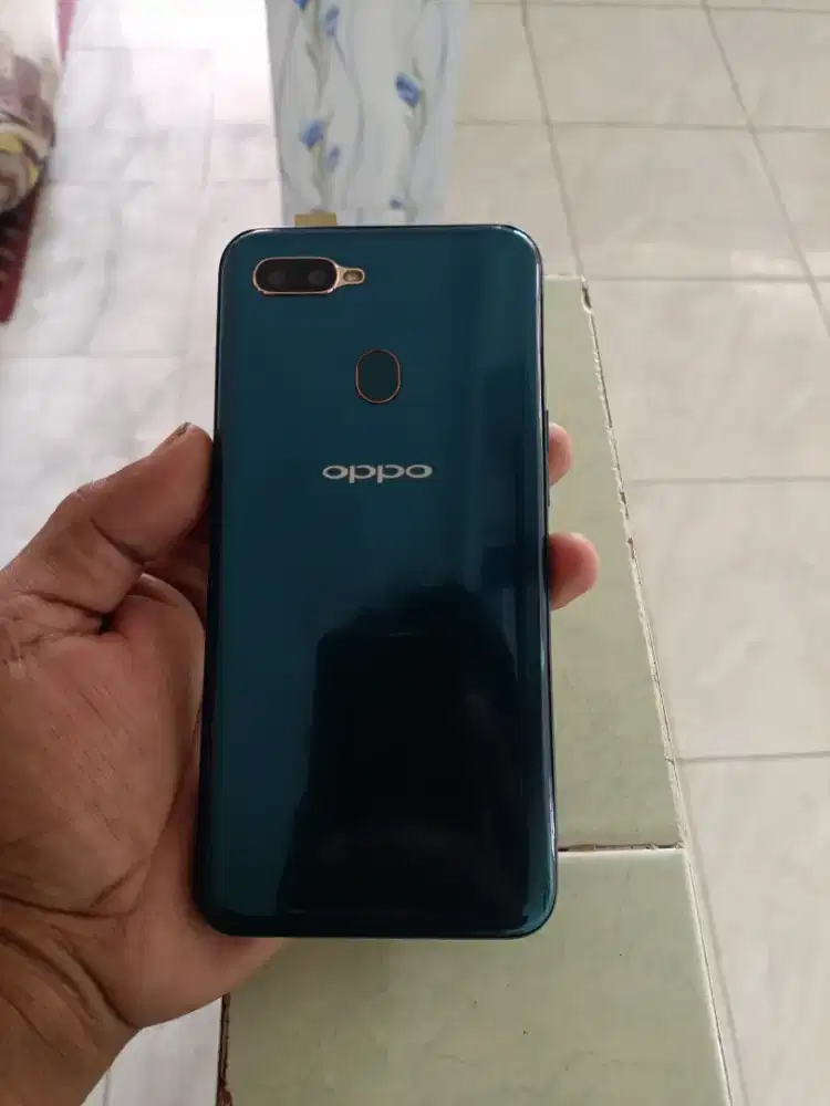 Oppo A7 ram 4/64gb