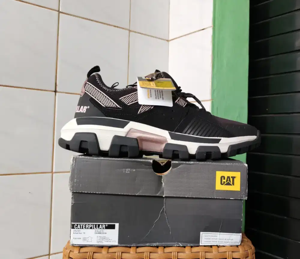 Caterpillar raider bnib size 43 original