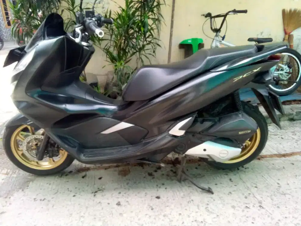 Honda PCX 150CC Keyles ISS Tahun 2021 Pajak2027 Mesin Halus Siap Gass