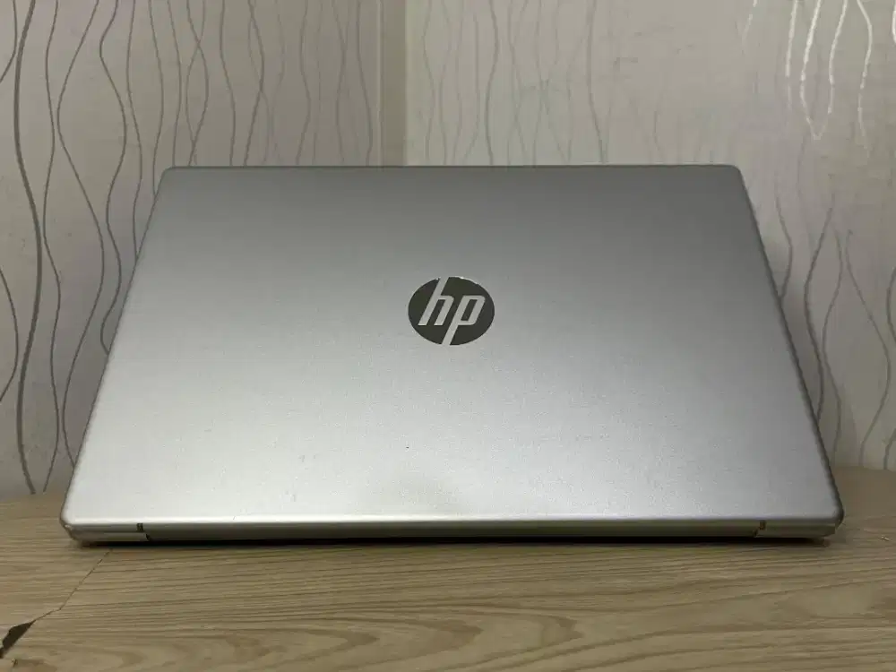 Laptop Hp 14 Amd ryzen 3 - 7320U Ram 8/512 mulus normal