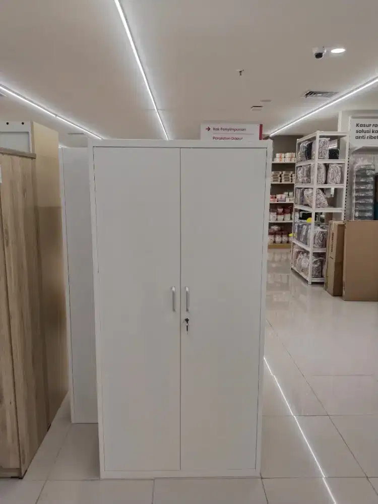 LEMARI PAKAIAN 2 PINTU