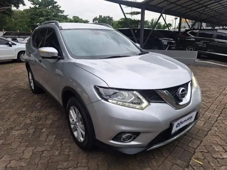 PROMO Low Angsuran Nissan X-Trail 2.5 Bensin-AT 2017 SMD