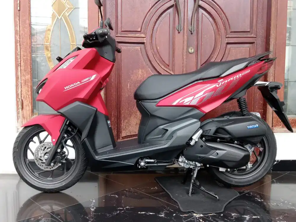 Honda Vario 160 CBS KM 26 perak full ori