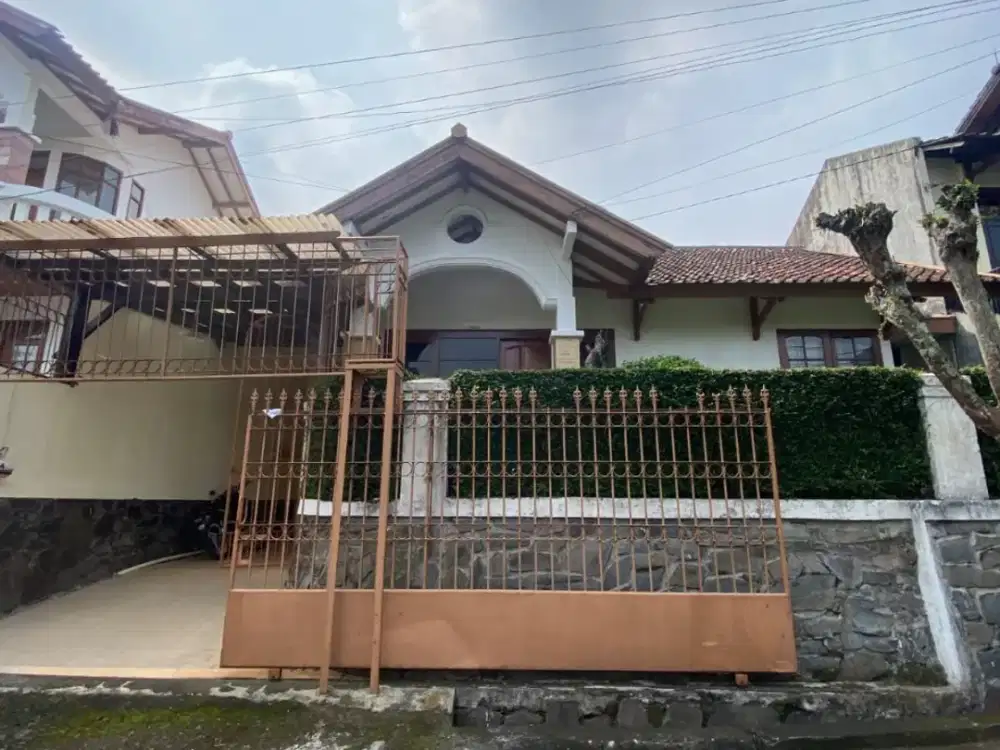 DIJUAL MURAH RUMAH CIGADUNG DAGO KOMPLEKS UNPAD TUBAGUS ISMAIL   KOTA