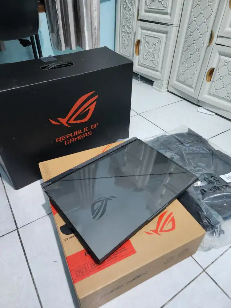 DIJUAL LAPTOP ASUS GAMING ROG STRIX G814J